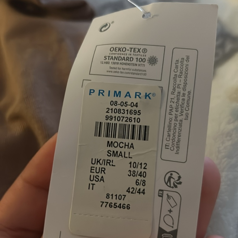 Primark - Picture 2 of 2